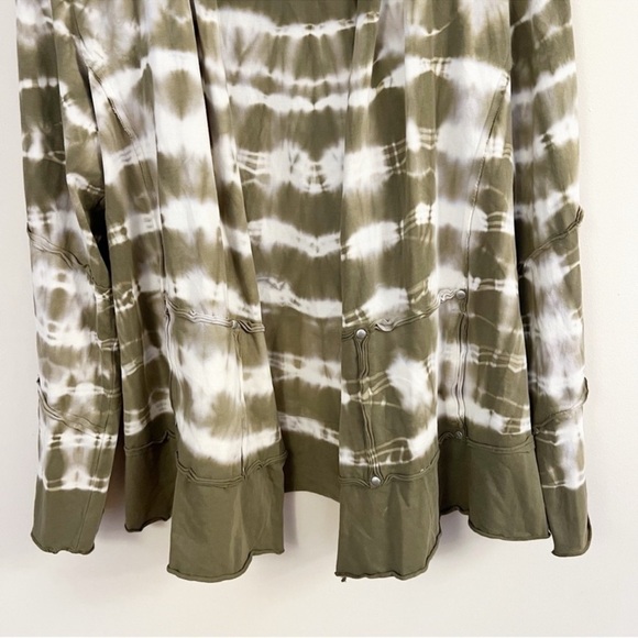 Neon Buddha Tie Dye Open Front Cardigan Soft Stretch Green Size Medium Athletic - Picture 3 of 6